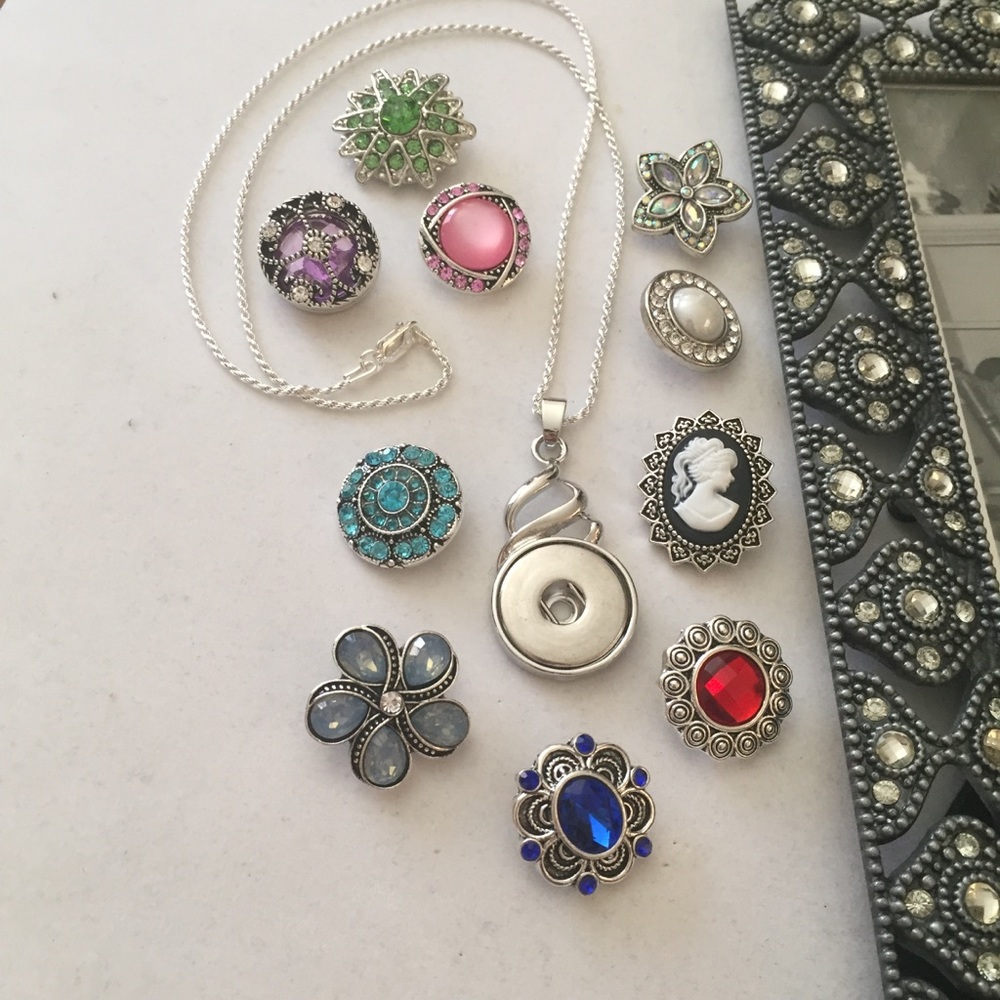 NEW 18mm Ginger Snap Pendant Necklace & 10 Snaps!